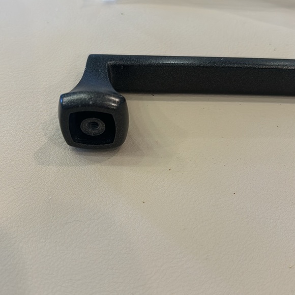 Lot of 7 bronze cabinet handles hardware liberty Mandara - Picture 2 of 3